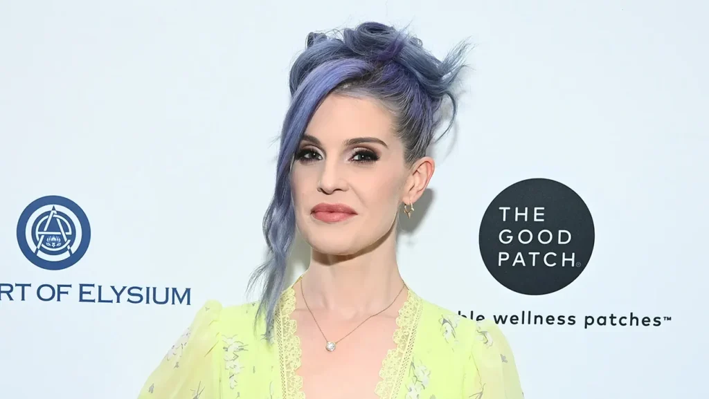 Kelly Osbourne Reveals Why She Cut Ties With “Polar Opposite” Sister